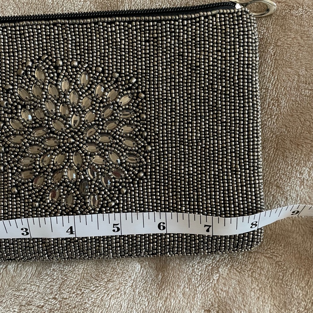 Bamboo Trading Company elegant beaded wristlet/clutch - Picture 6 of 6